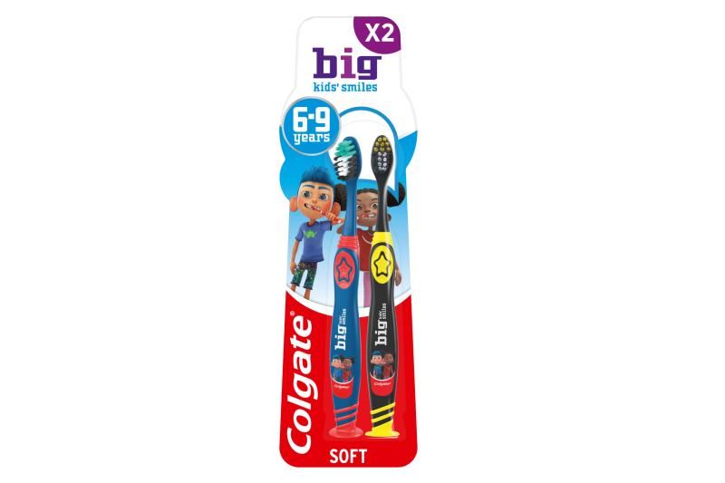 Colgate Big Kids Smile gyerek fogkefe 6-9 éves gyermekeknek 2 db
